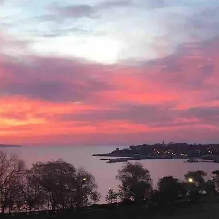 Windmill With Sea View Apartment